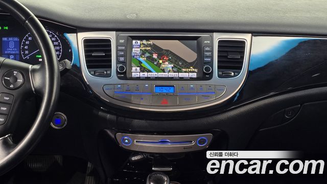 Hyundai Genesis BH330 Modern Standard 2014 — фото 17