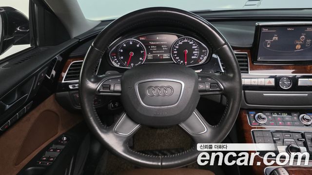 Audi A8 4.2 FSI Quattro D4 2011 — фото 13