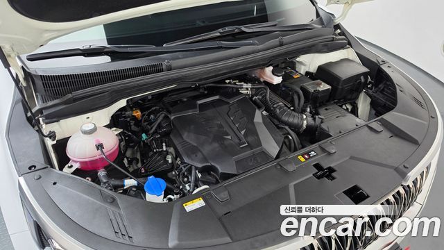 Kia Carnival (IV) Gasoline 7-Seater Signature 2023 — фото 6