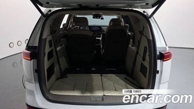 Kia Carnival (IV) Gasoline 7-Seater Signature 2023 — фото 18