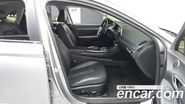 Hyundai Sonata (DN8) 2.0 Premium Family 2020 — фото 11