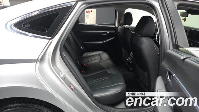 Hyundai Sonata (DN8) 2.0 Premium Family 2020 — фото 12
