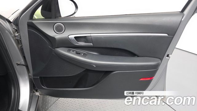 Hyundai Sonata (DN8) 2.0 Premium Family 2020 — фото 24