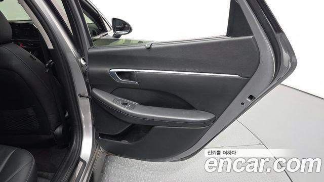 Hyundai Sonata (DN8) 2.0 Premium Family 2020 — фото 25