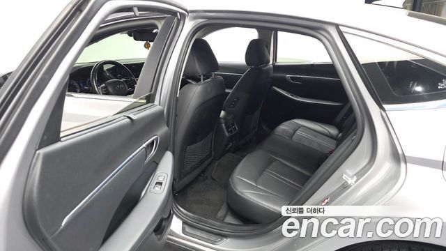 Hyundai Sonata (DN8) 2.0 Premium Family 2020 — фото 26