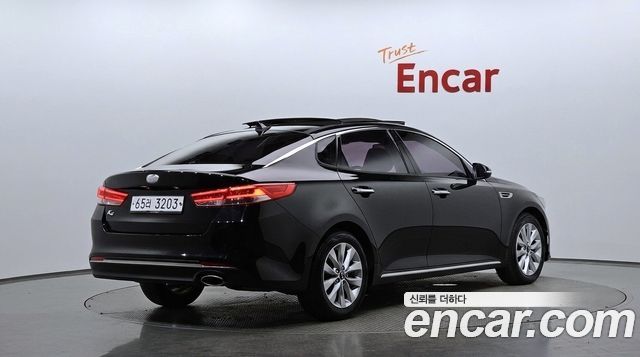Kia K5 (II) 2.0 MX Prestige 2018 — фото 2