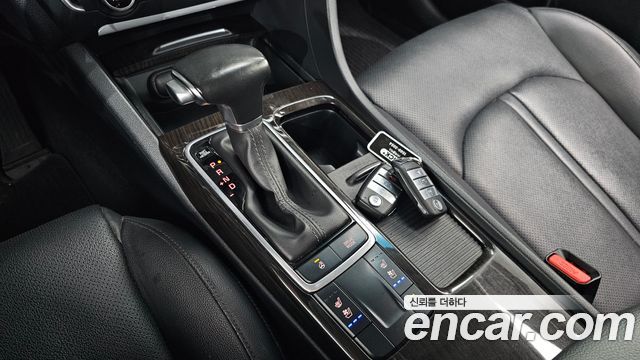 Kia K5 (II) 2.0 MX Prestige 2018 — фото 9