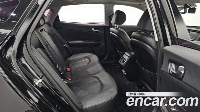 Kia K5 (II) 2.0 MX Prestige 2018 — фото 12