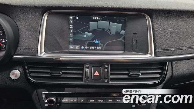 Kia K5 (II) 2.0 MX Prestige 2018 — фото 14