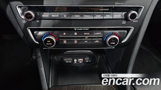 Kia K5 (II) 2.0 MX Prestige 2018 — фото 17