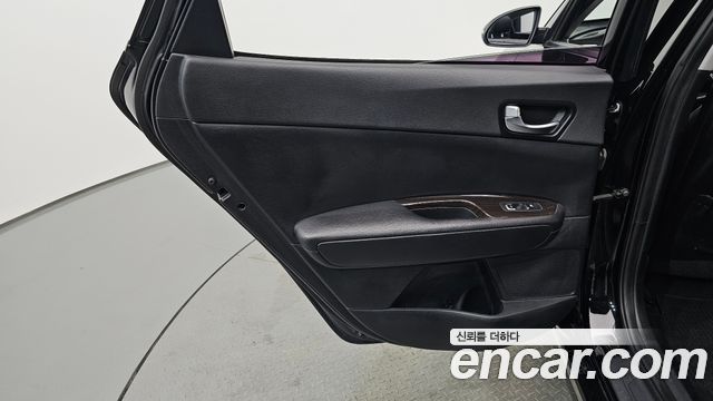 Kia K5 (II) 2.0 MX Prestige 2018 — фото 25