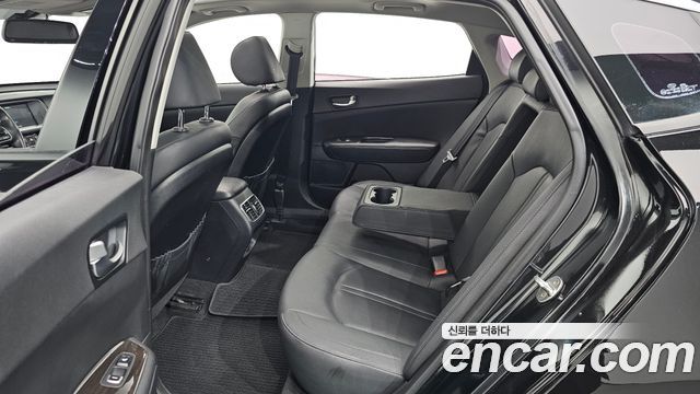 Kia K5 (II) 2.0 MX Prestige 2018 — фото 26