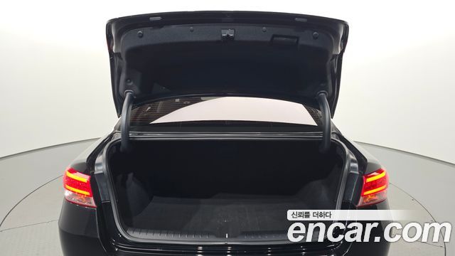 Kia K5 (II) 2.0 MX Prestige 2018 — фото 33
