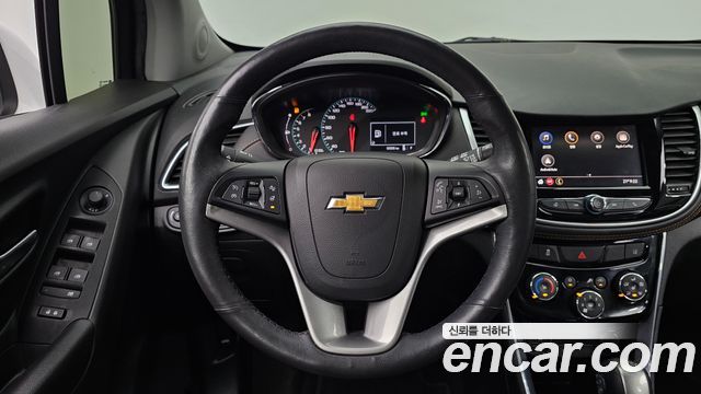 Chevrolet Trax 1.4 Premier 2020 — фото 13