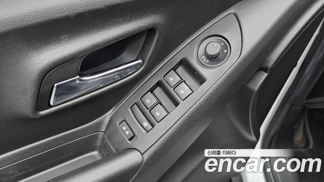Chevrolet Trax 1.4 Premier 2020 — фото 14