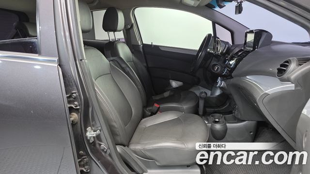 Chevrolet Spark LPG LT Standard 2014 — фото 11