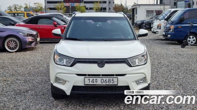 KG Mobility (SsangYong) Tivoli LX 2WD DLX