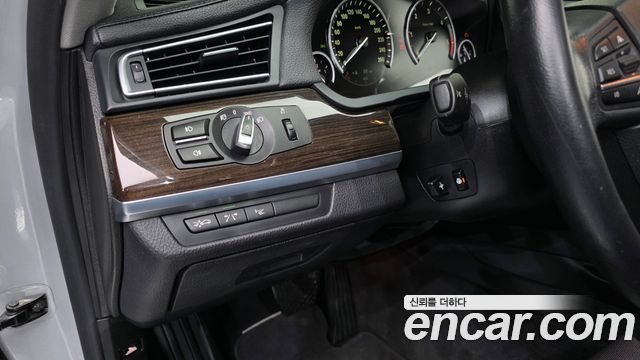 BMW 7 Series (F01) 730d 2011 — фото 16