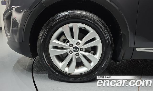 Kia Sorento Diesel 2.0 2WD Prestige 2016 — фото 5