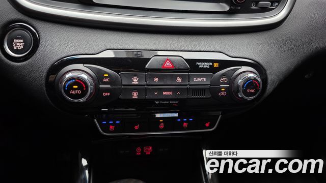 Kia Sorento Diesel 2.0 2WD Prestige 2016 — фото 19