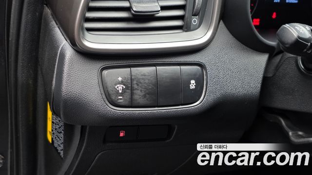 Kia Sorento Diesel 2.0 2WD Prestige 2016 — фото 20
