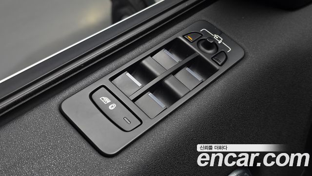 Land Rover Discovery Sport 2.0 TD4 SE (150PS) 2018 — фото 28