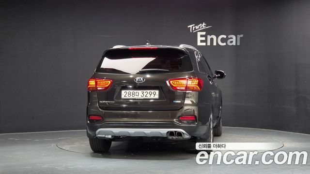 Kia Sorento Diesel 2.0 2WD Noblesse 2020 — фото 4