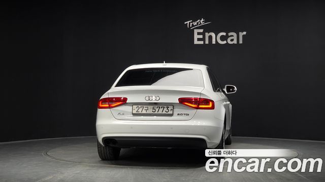 Audi A4 2.0 TDI dynamic B8 2013 — фото 4
