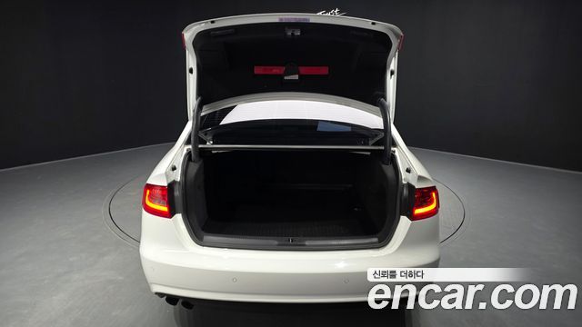 Audi A4 2.0 TDI dynamic B8 2013 — фото 20