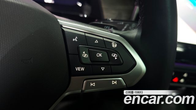 Volkswagen Atlas 2.0 TSI R-LINE 6-Seater 2025 — фото 17