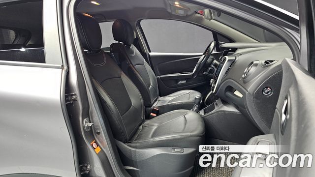 Renault Korea QM3 LE 2018 — фото 11