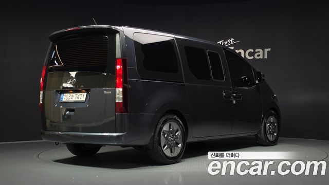 Hyundai Staria L3.5 Tourer 11-Seater Modern 2023 — фото 2