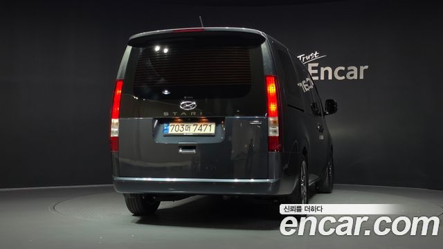 Hyundai Staria L3.5 Tourer 11-Seater Modern 2023 — фото 4