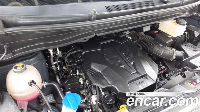 Hyundai Staria L3.5 Tourer 11-Seater Modern 2023 — фото 6