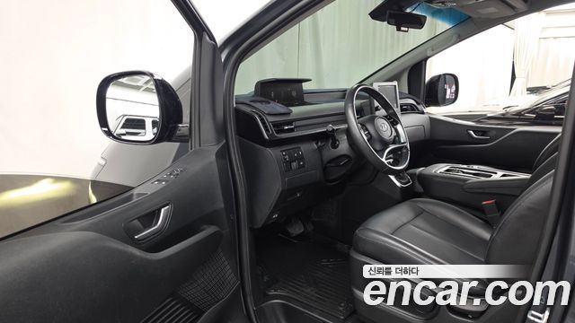 Hyundai Staria L3.5 Tourer 11-Seater Modern 2023 — фото 10