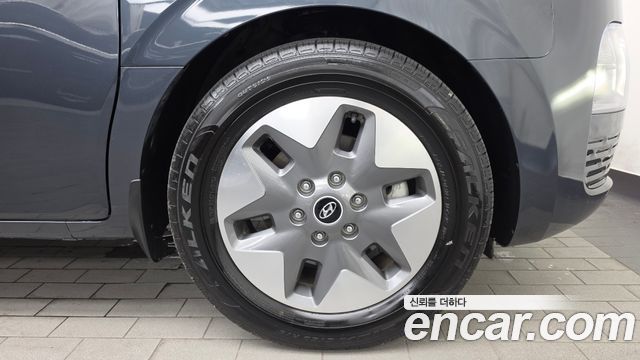 Hyundai Staria L3.5 Tourer 11-Seater Modern 2023 — фото 21