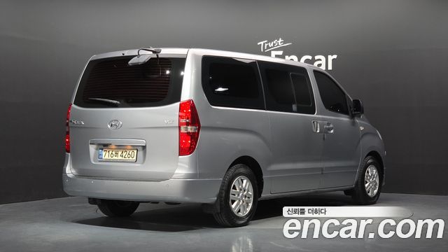 Hyundai Grand Starex 12-Seater Wagon Smart 2018 — фото 2