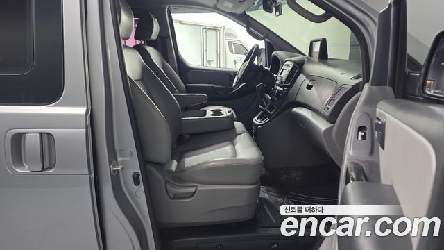 Hyundai Grand Starex 12-Seater Wagon Smart 2018 — фото 11