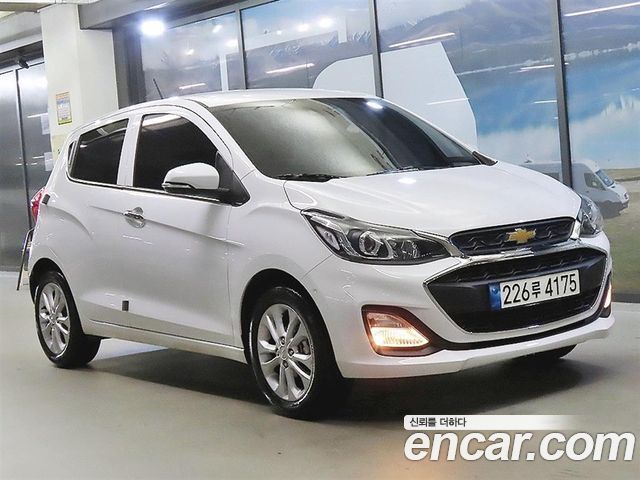 Chevrolet Spark Premier 2022 — фото 1