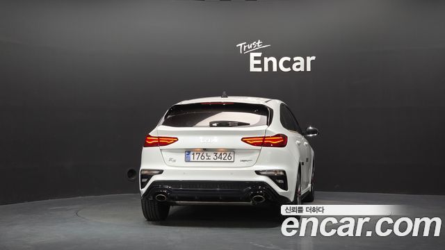 Kia K3 (II) 1.6 Turbo GT 5Door Signature 2022 — фото 4