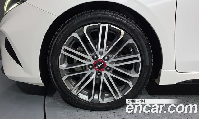 Kia K3 (II) 1.6 Turbo GT 5Door Signature 2022 — фото 5