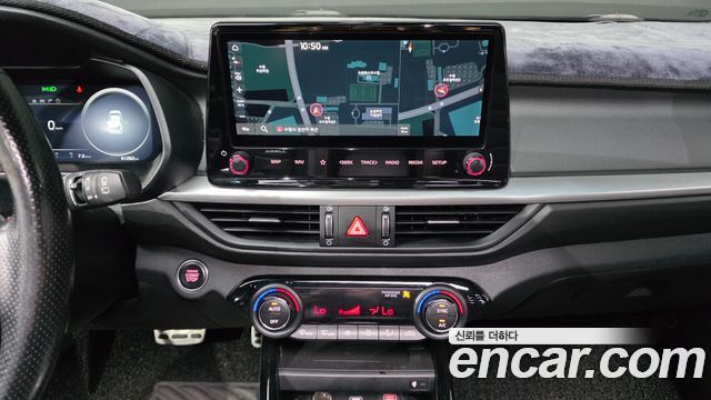 Kia K3 (II) 1.6 Turbo GT 5Door Signature 2022 — фото 13