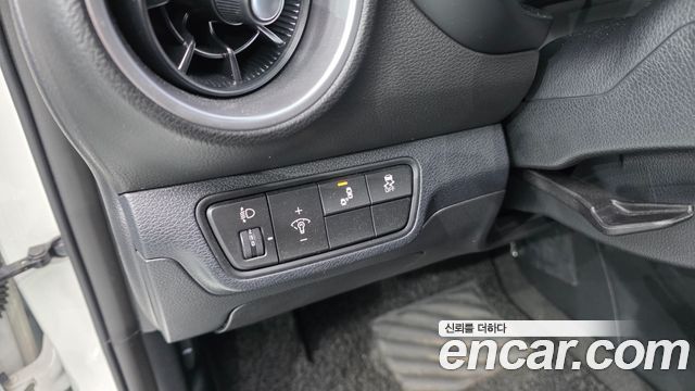 Kia K3 (II) 1.6 Turbo GT 5Door Signature 2022 — фото 19