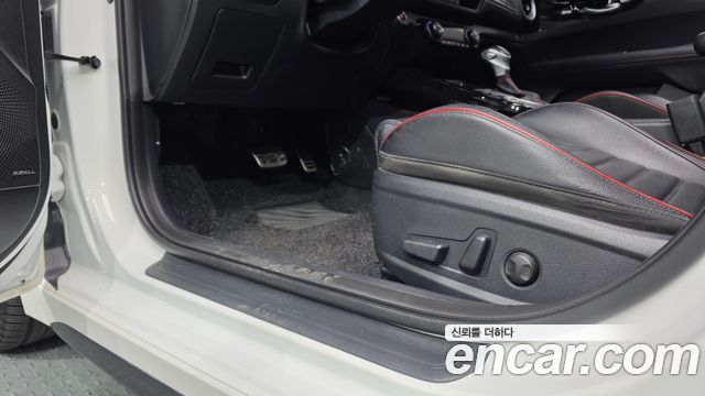 Kia K3 (II) 1.6 Turbo GT 5Door Signature 2022 — фото 32