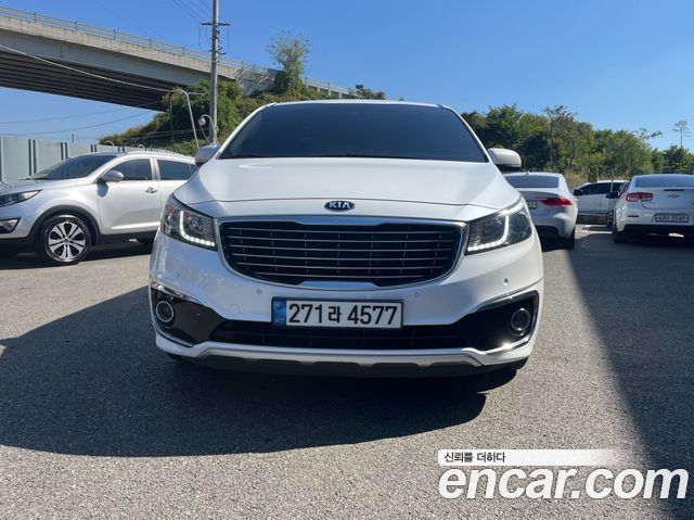 Kia Carnival 9-seater Luxury 2018 — фото 3