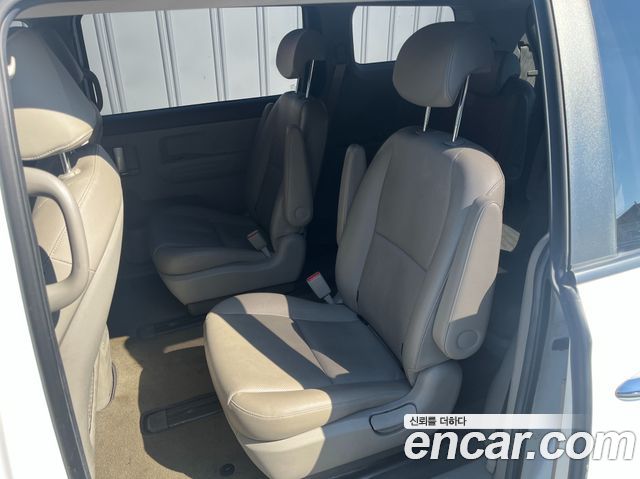 Kia Carnival 9-seater Luxury 2018 — фото 15