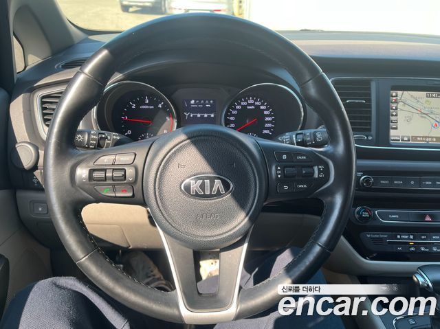 Kia Carnival 9-seater Luxury 2018 — фото 19