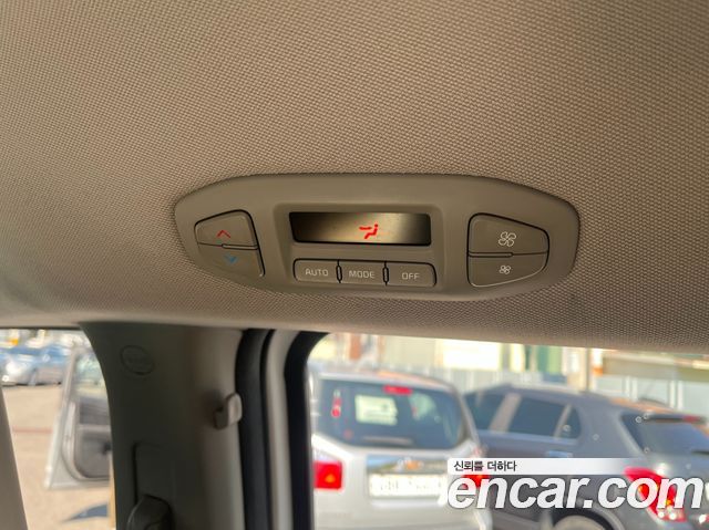 Kia Carnival 9-seater Luxury 2018 — фото 23