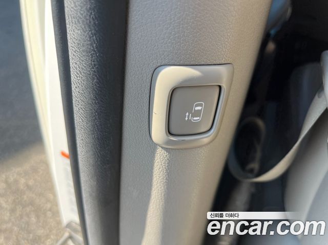 Kia Carnival 9-seater Luxury 2018 — фото 24
