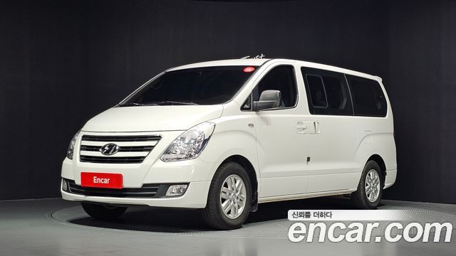Hyundai Grand Starex 11-Seater Wagon Modern